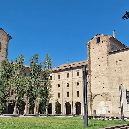 Henry's House Luxury Urban Πάρμα