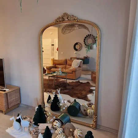 Διαμέρισμα Henry's House Luxury Urban *