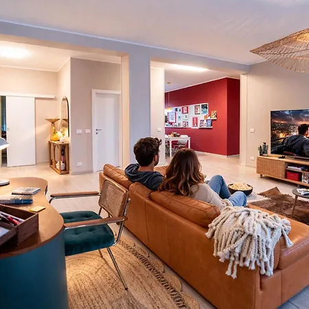 Apartment Henry'S House Urban Comfort In Parma Parma