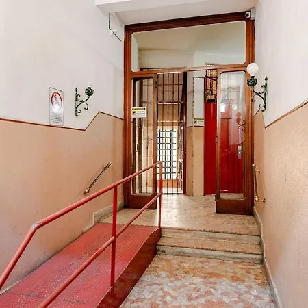 公寓 Henry'S House Urban Comfort In Parma 帕爾馬