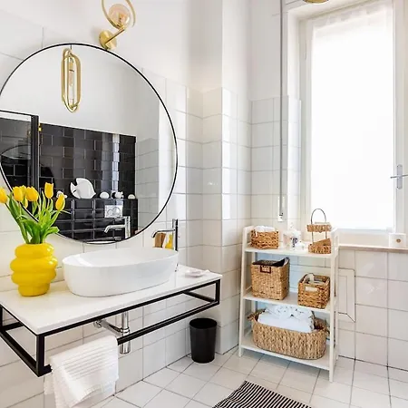 Apartment Henry'S House Urban Comfort In Parma Parma