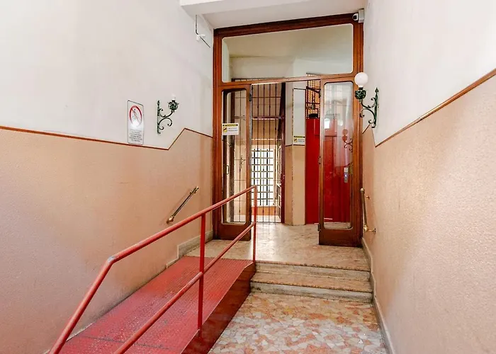 公寓 Henry'S House Urban Comfort In Parma 帕爾馬