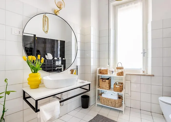 Apartment Henry'S House Urban Comfort In Parma Parma